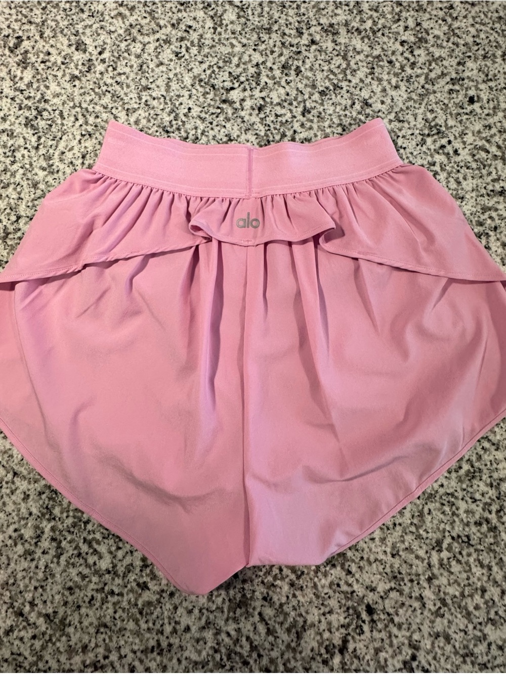 ALO Yoga Women’s Candy Heart Pink Match Point Shorts - Picture 2 of 3